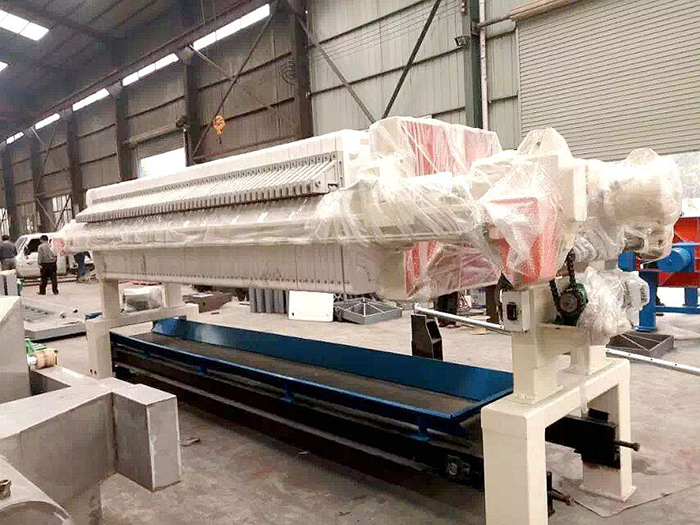 板框壓濾機液壓油渾濁的原因有哪些？(圖1)